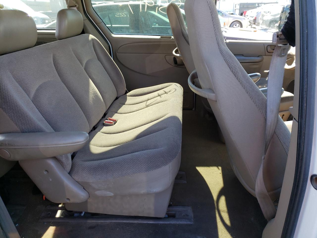 Photo 6 from auction – 2002 DODGE CARAVAN SE with VIN 1B4GP25362B574311