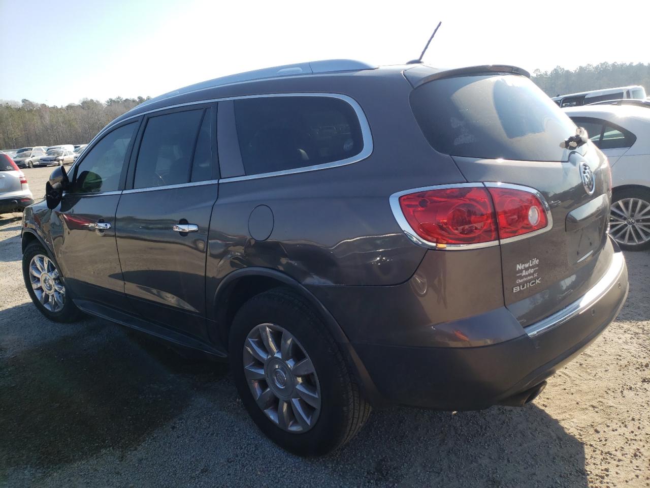 Photo 3 from auction – 2011 BUICK ENCLAVE CX with VIN 5GAKRBED1BJ155130