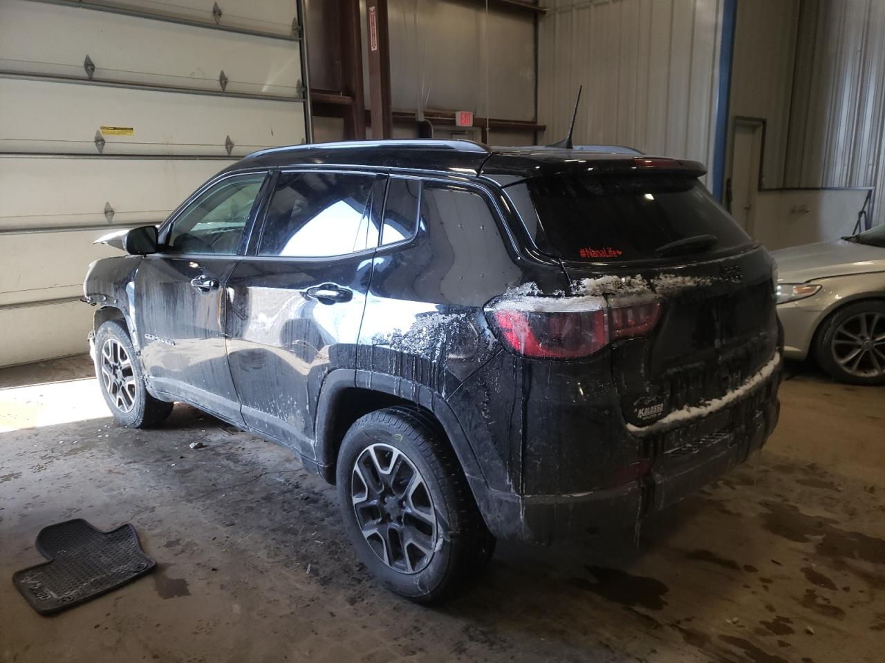 Foto 3 de la subasta – 2019 JEEP COMPASS SP con VIN 3C4NJDAB0KT846600