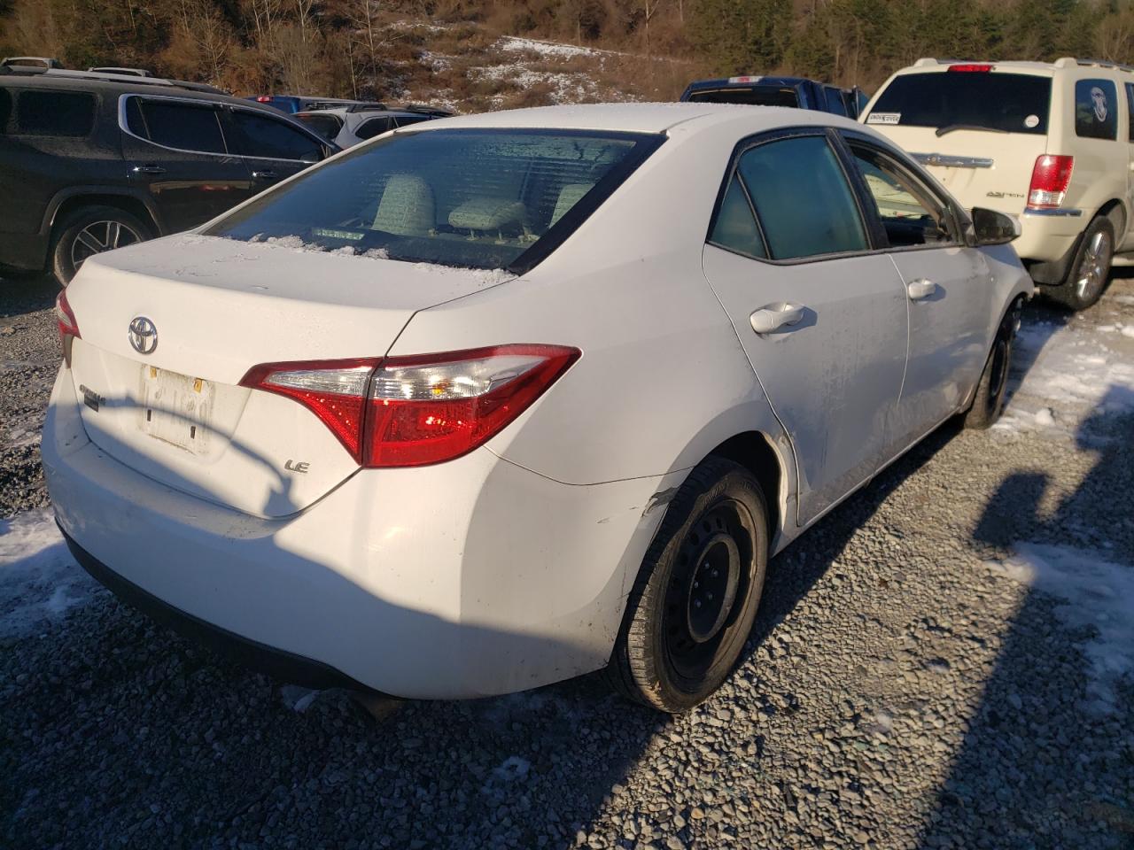 Photo 4 from auction – 2015 TOYOTA COROLLA L with VIN 2T1BURHE6FC454978