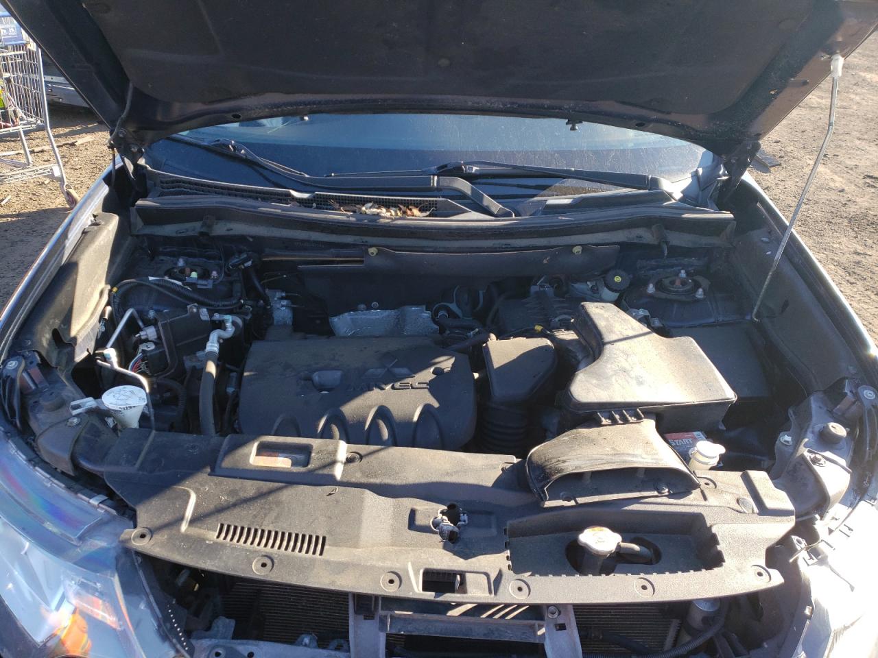 Photo 7 from auction – 2016 MITSUBISHI OUTLANDER with VIN JA4AZ3A37GZ037096