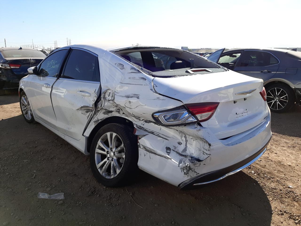 Photo 3 from auction – 2015 CHRYSLER 200 LIMITE with VIN 1C3CCCAB7FN733815