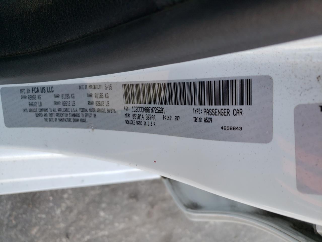 Photo 10 from auction – 2015 CHRYSLER 200 LIMITE with VIN 1C3CCCAB8FN725691