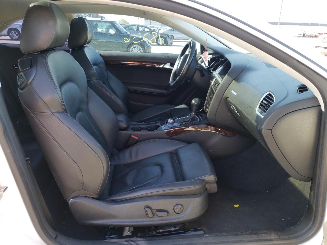 Photo 5 from auction – 2010 AUDI A5 PREMIUM with VIN WAUCKAFR0AA055270