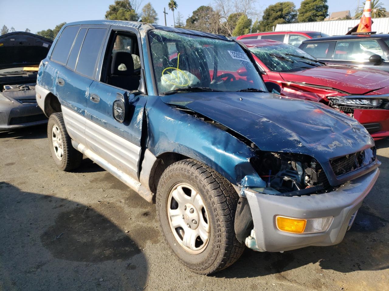 TOYOTA RAV4 2000 con VIN JT3GP10VXY7065327 - Foto de la subasta