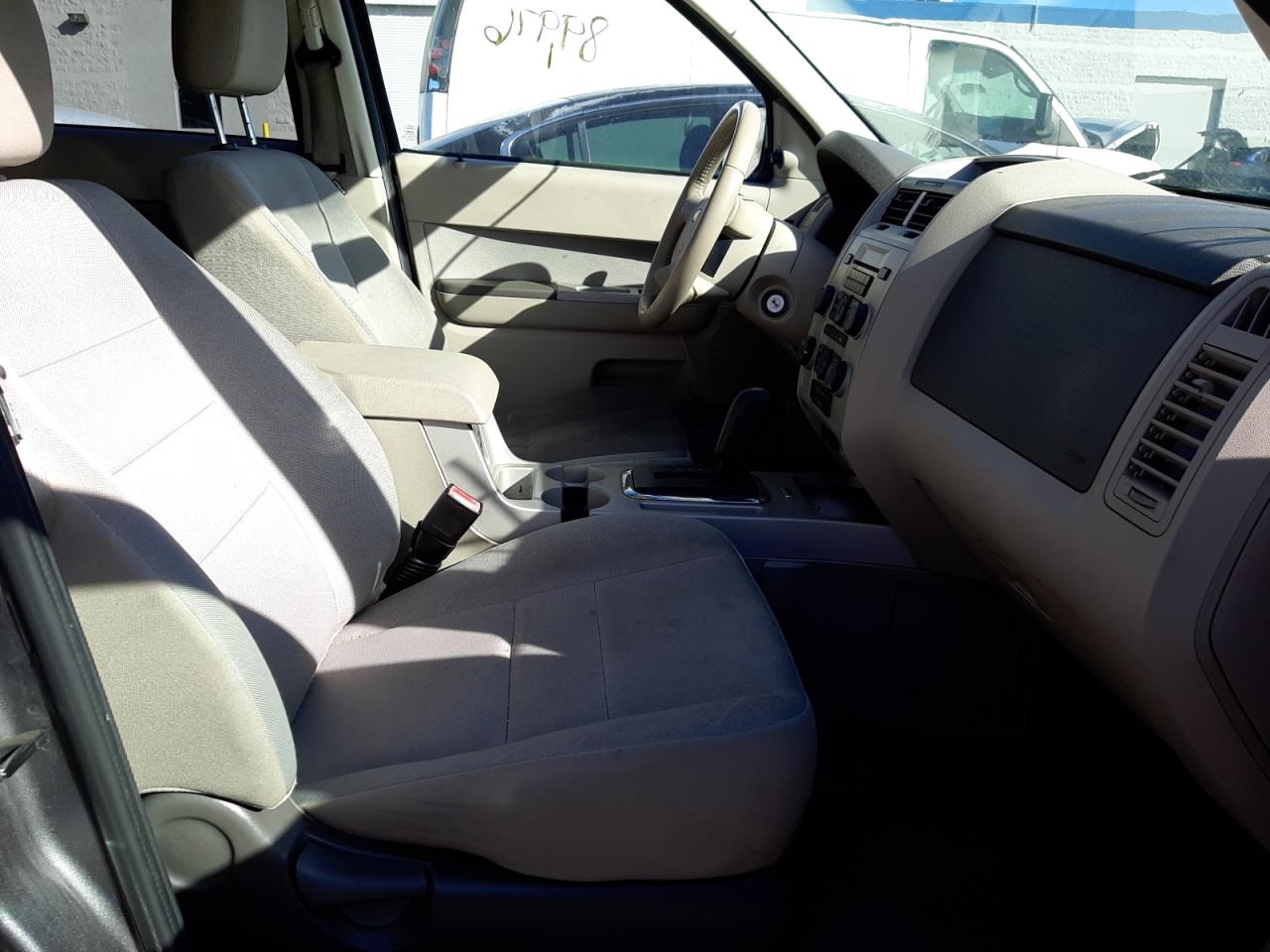 Photo 5 from auction – 2012 FORD ESCAPE XLT with VIN 1FMCU0D77CKC82411