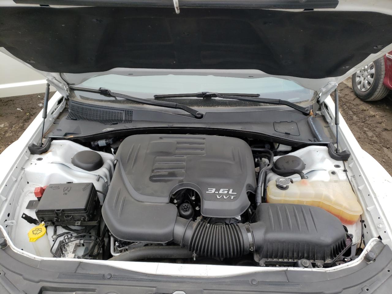 Photo 7 from auction – 2019 CHRYSLER 300 S with VIN 2C3CCABG3KH516361