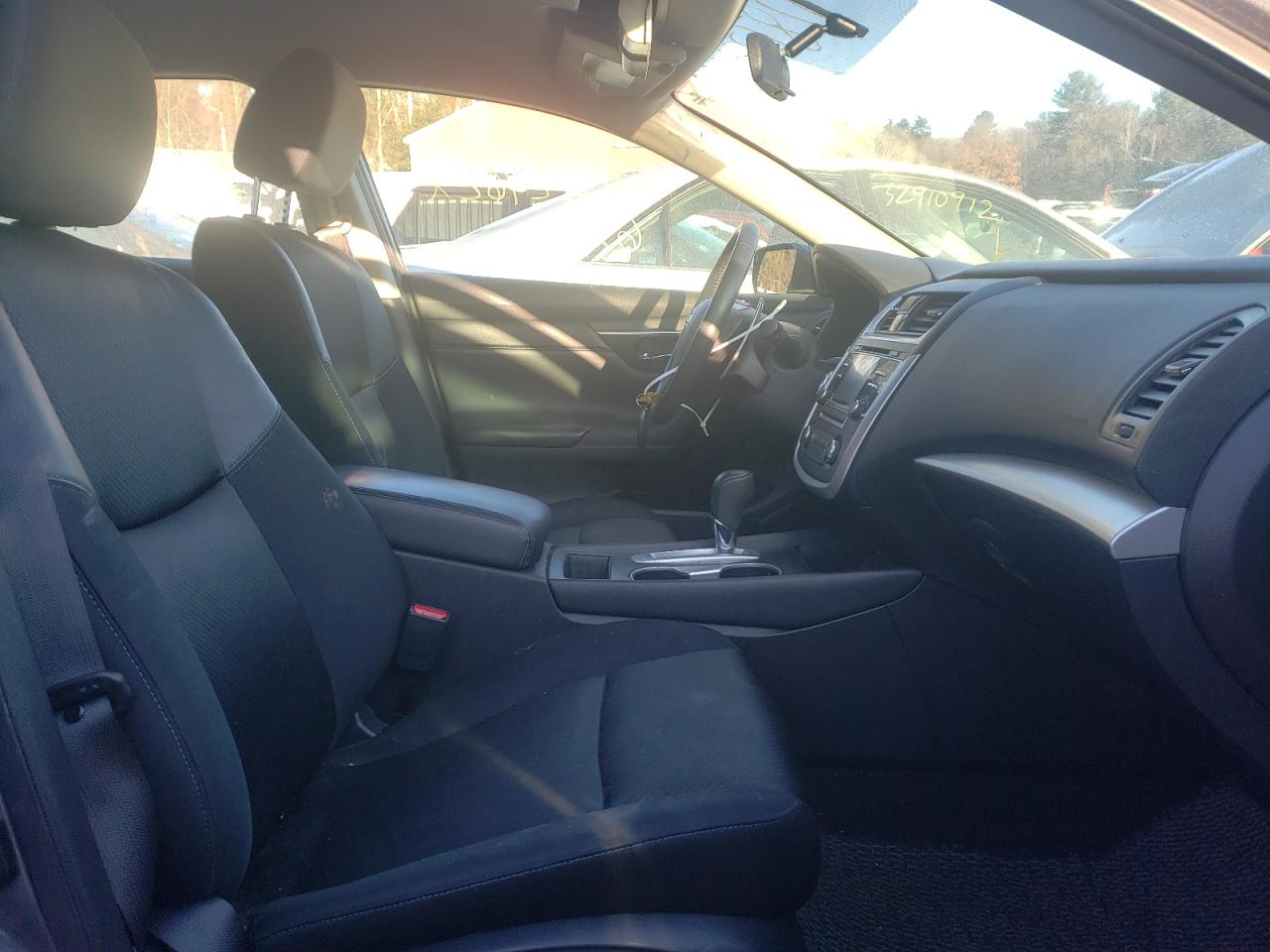 Photo 5 from auction – 2016 NISSAN ALTIMA 2.5 with VIN 1N4AL3AP5GC221245
