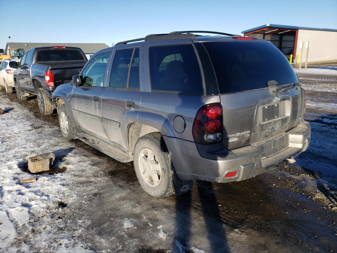 Photo 3 from auction – 2005 CHEVROLET TRAILBLAZE with VIN 1GNDT13S352377307