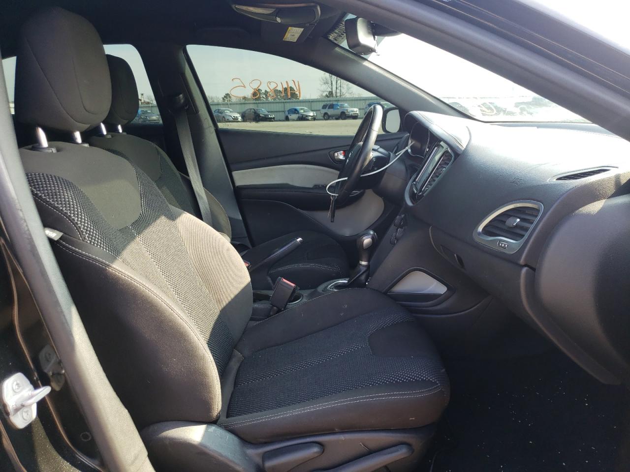 Photo 5 from auction – 2015 DODGE DART SXT with VIN 1C3CDFBBXFD338174