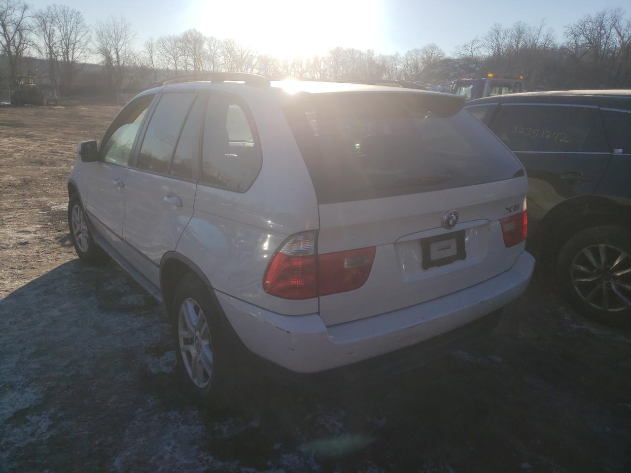 Photo 3 from auction – 2005 BMW X5 with VIN 5UXFA13585LY19007