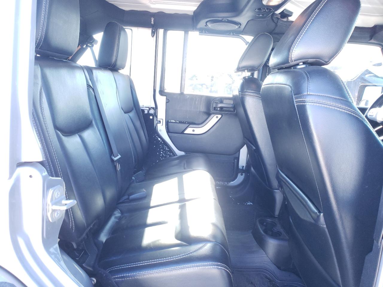 Photo 6 from auction – 2014 JEEP WRANGLER U with VIN 1C4BJWEG2EL214203