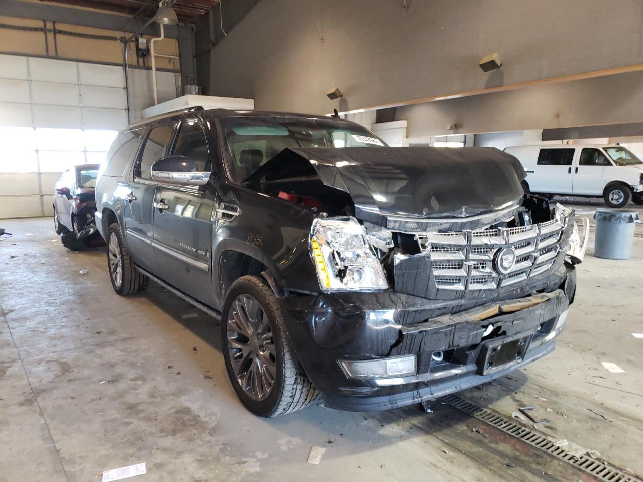 CADILLAC ESCALADE E 2007 with VIN 1GYFK66857R317325 - Photo from auction
