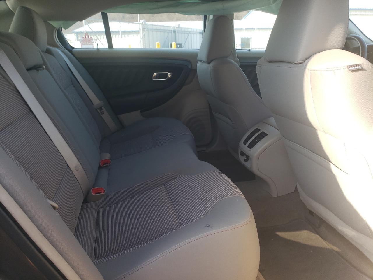 Photo 6 from auction – 2011 FORD TAURUS SEL with VIN 1FAHP2EW5BG190787