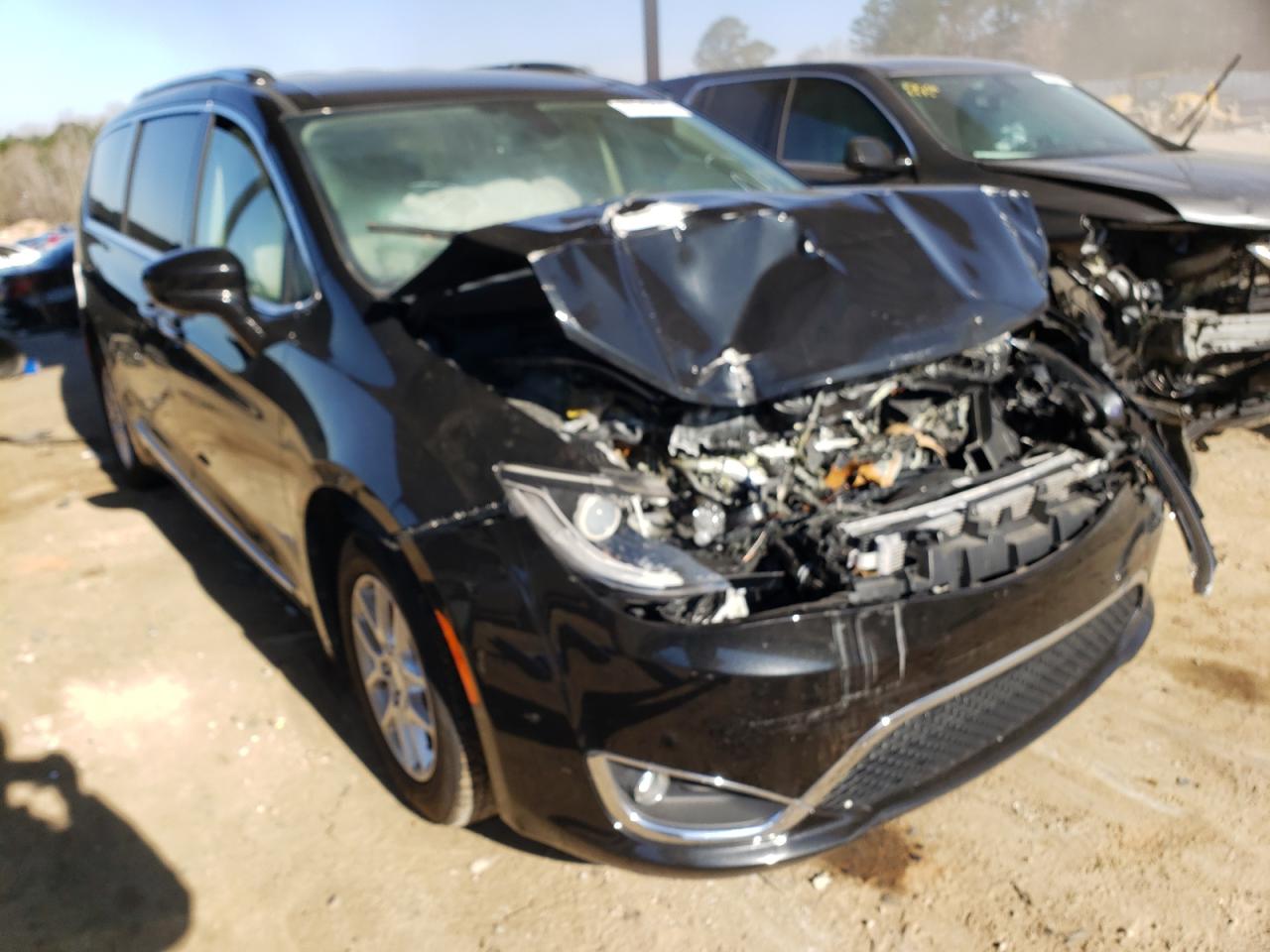 CHRYSLER PACIFICA T 2020 with VIN 2C4RC1BG4LR279235 - Photo from auction