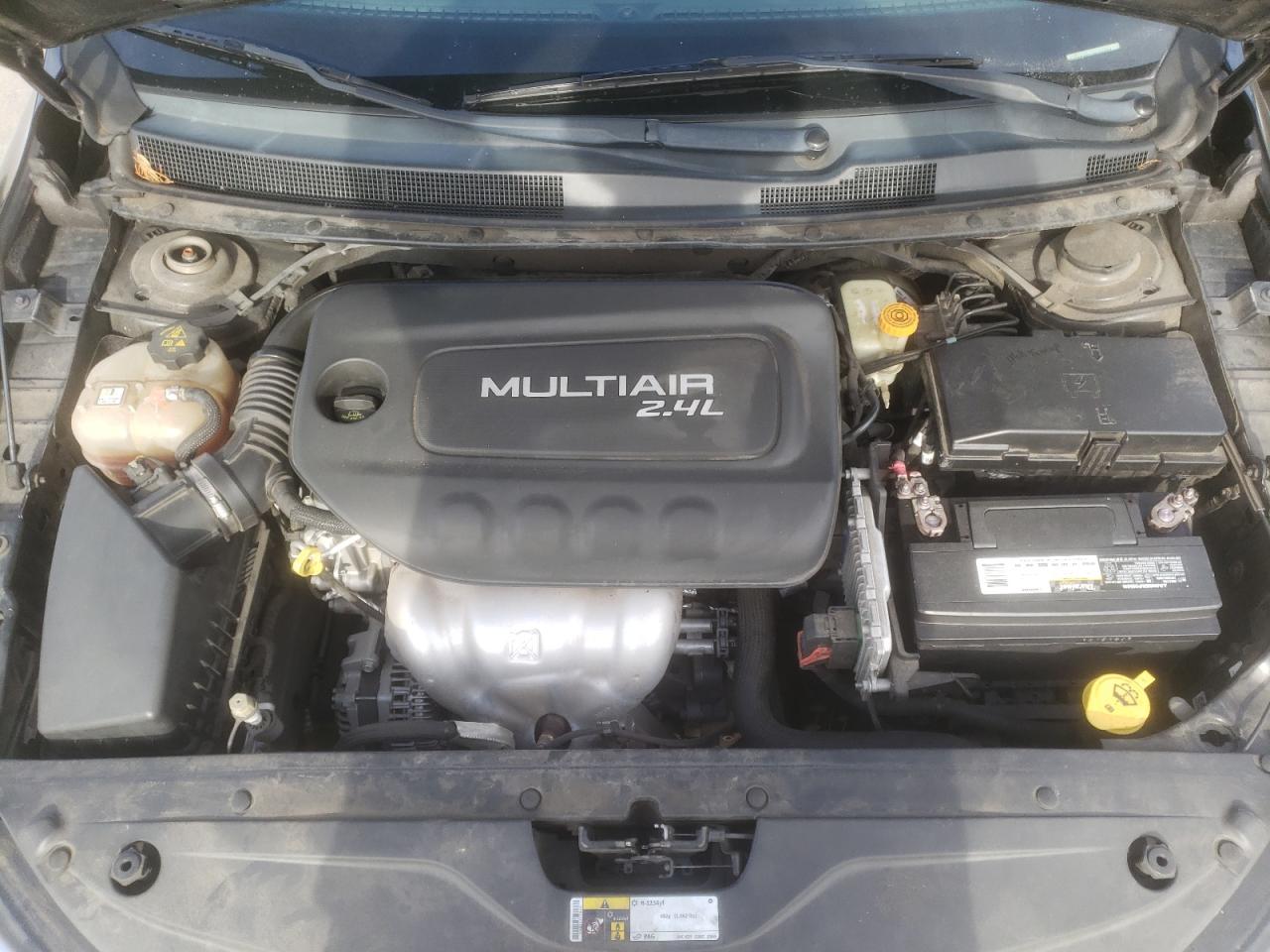 Photo 7 from auction – 2016 CHRYSLER 200 LIMITE with VIN 1C3CCCAB4GN104997