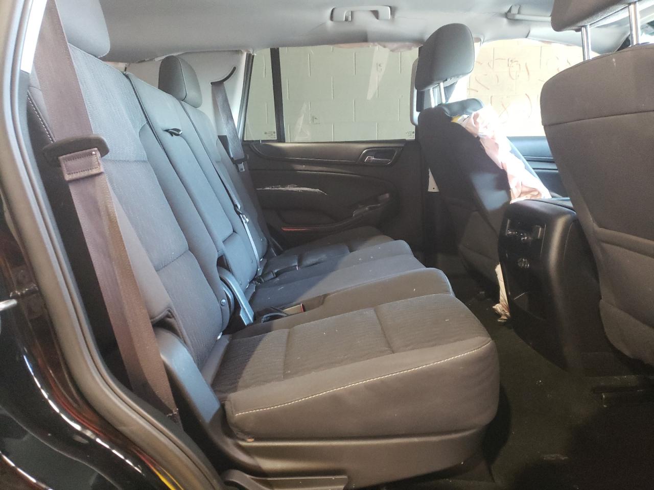 Photo 6 from auction – 2017 GMC YUKON SLE with VIN 1GKS2AKC5HR169233