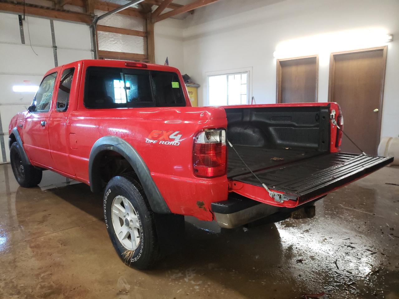 Photo 3 from auction – 2004 FORD RANGER SUP with VIN 1FTZR45EX4PA25185