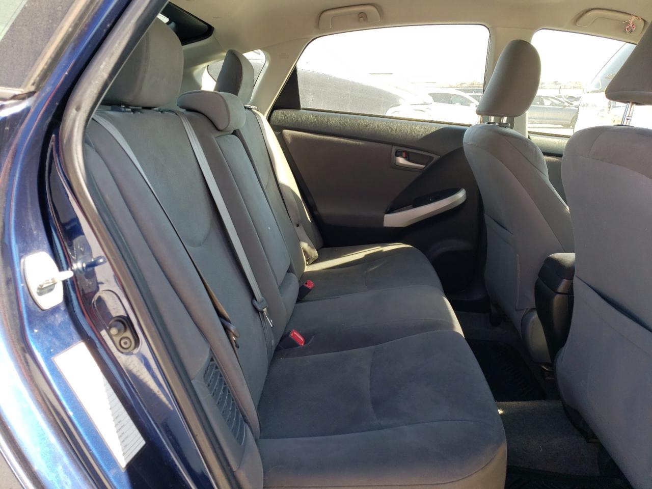Photo 6 from auction – 2013 TOYOTA PRIUS with VIN JTDKN3DUXD1628799