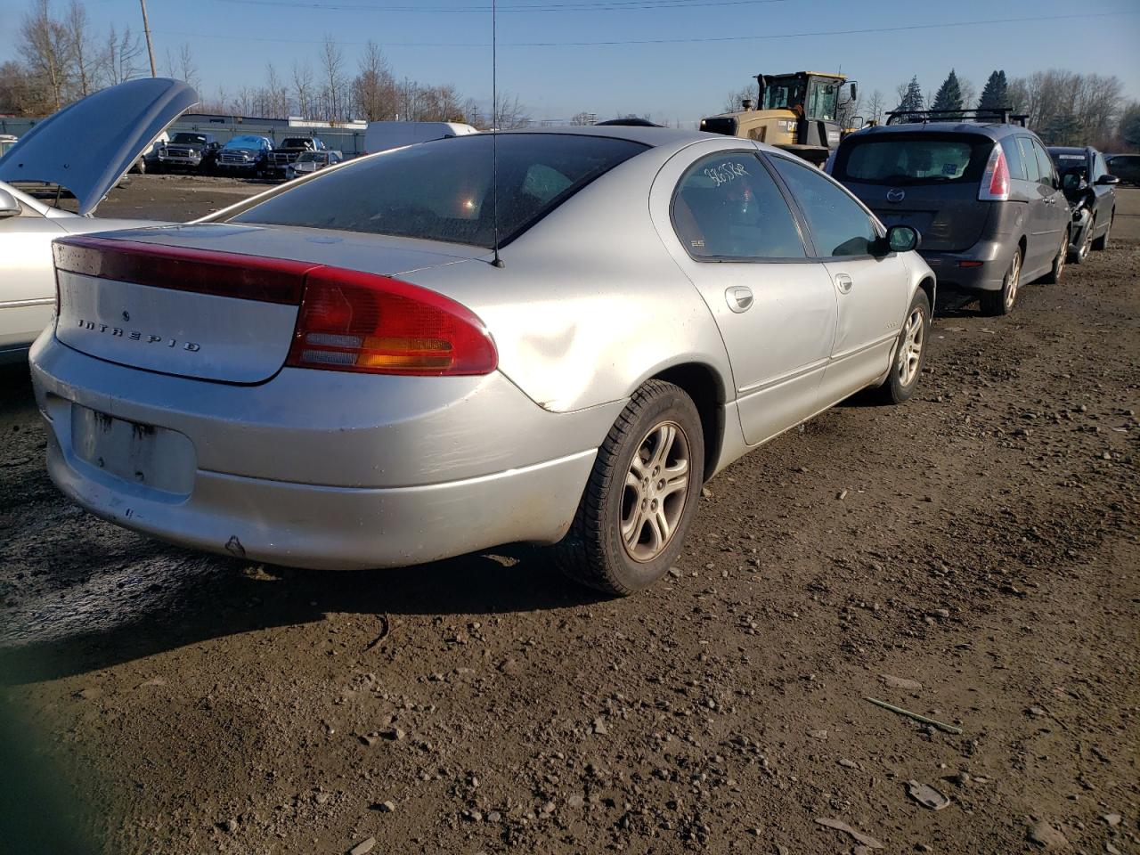 Photo 4 from auction – 2001 DODGE INTREPID E with VIN 2B3HD56J41H578203