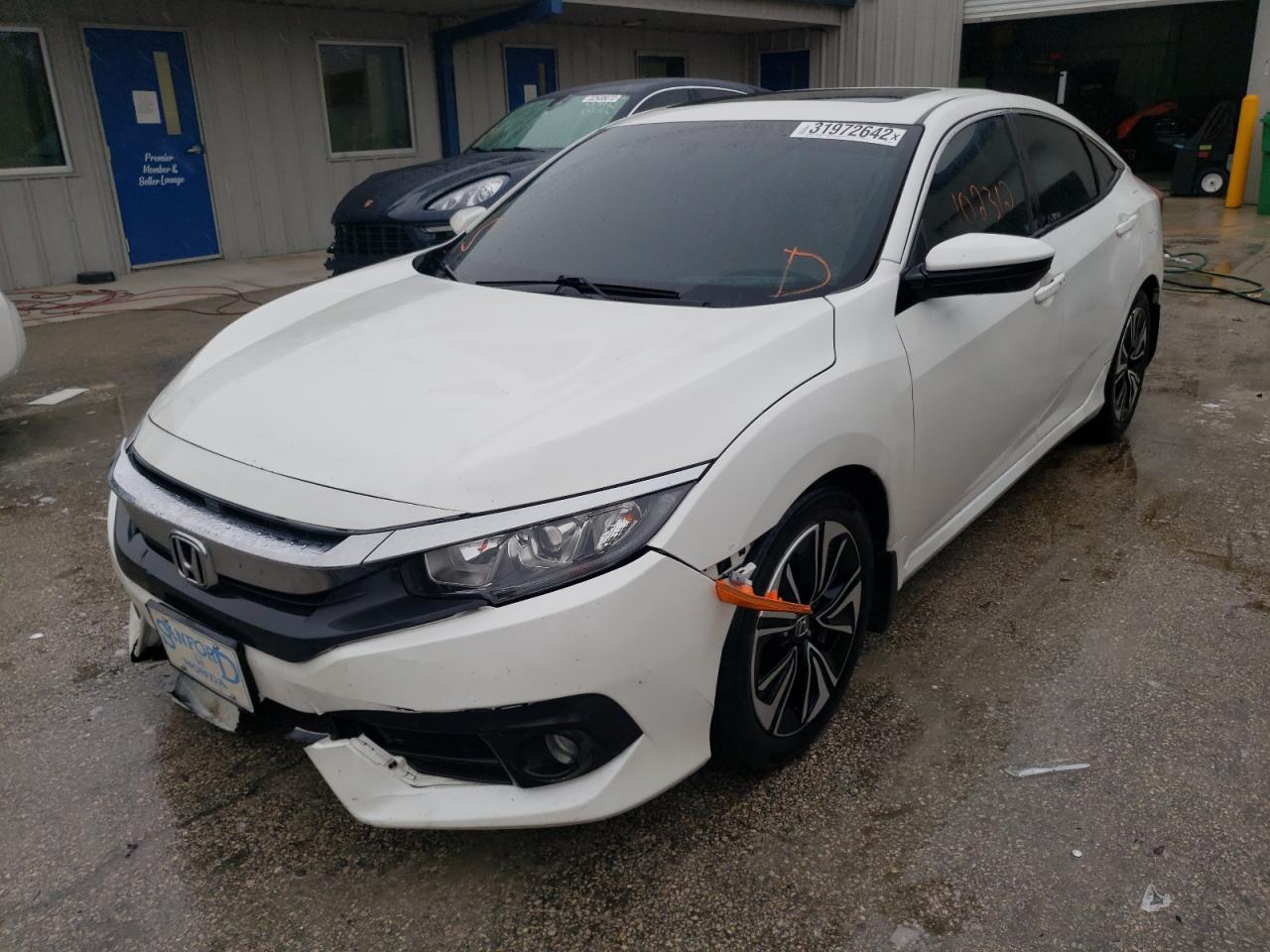 Photo 2 from auction – 2016 HONDA CIVIC EXL with VIN 19XFC1F73GE034107