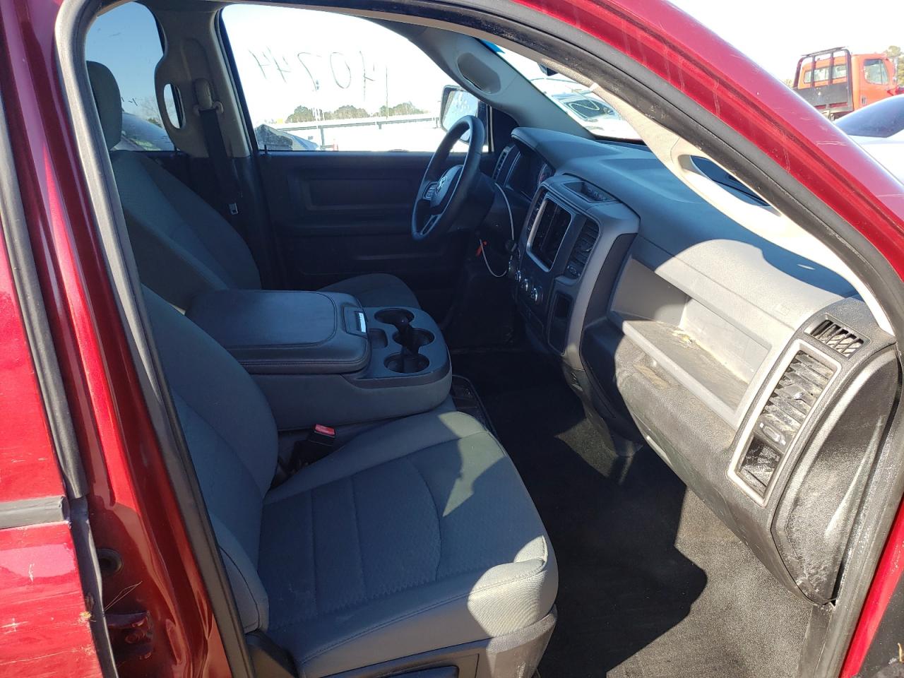 Photo 5 from auction – 2014 RAM 1500 ST with VIN 1C6RR7KG7ES306356