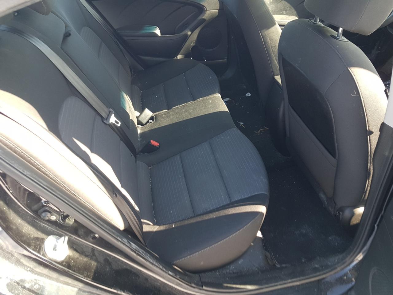 Photo 6 from auction – 2018 KIA FORTE LX with VIN 3KPFL4A78JE244749