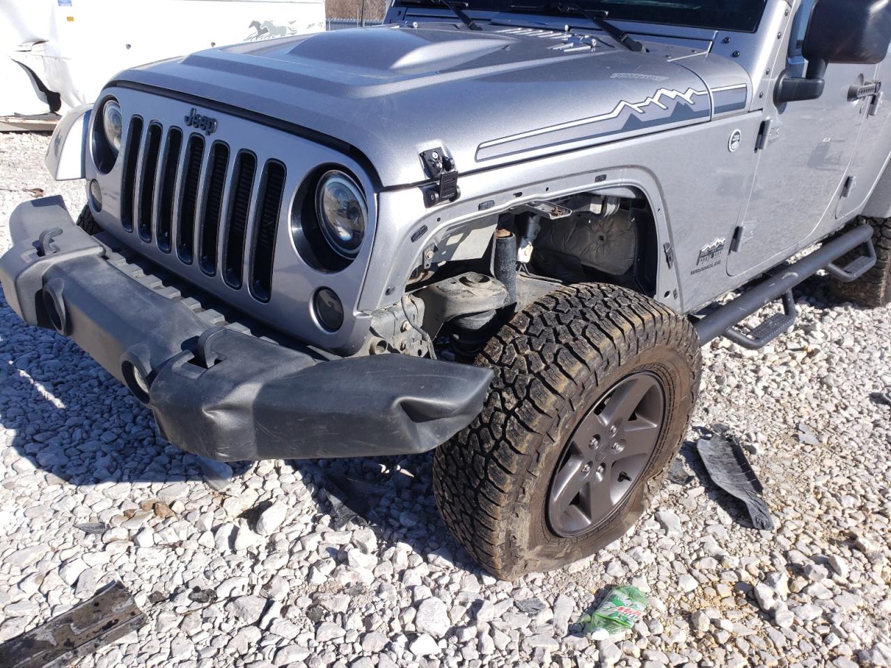 Photo 9 from auction – 2014 JEEP WRANGLER U with VIN 1C4BJWEG2EL214203