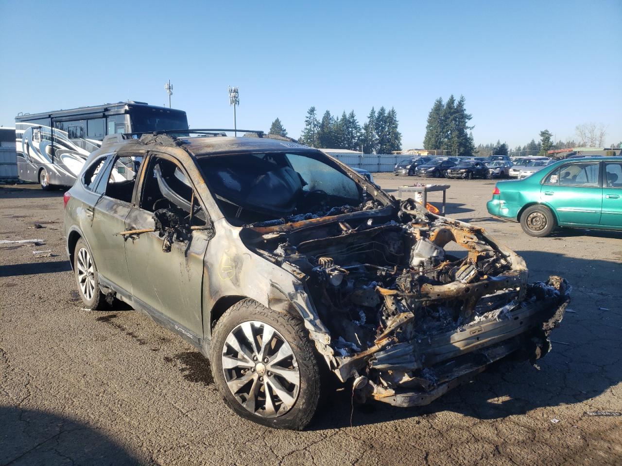 SUBARU OUTBACK 2. 2015 with VIN 4S4BSAJC5F3257692 - Photo from auction