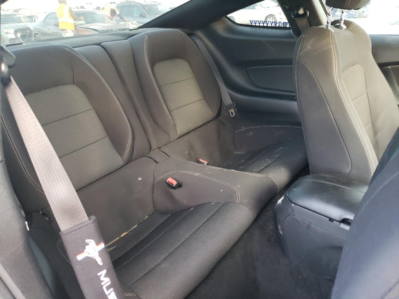 Photo 6 from auction – 2016 FORD MUSTANG with VIN 1FA6P8AM3G5326352