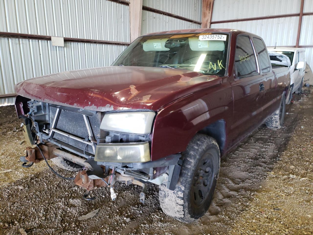 Photo 2 from auction – 2003 CHEVROLET SILVERADO with VIN 2GCEC19T131201334