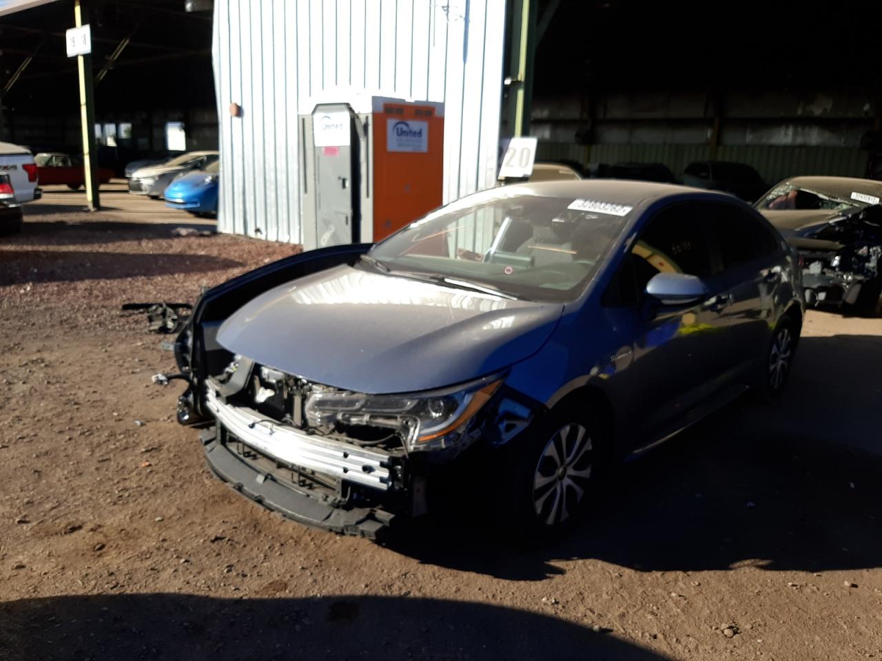 Photo 2 from auction – 2020 TOYOTA COROLLA LE with VIN JTDEBRBE2LJ025154