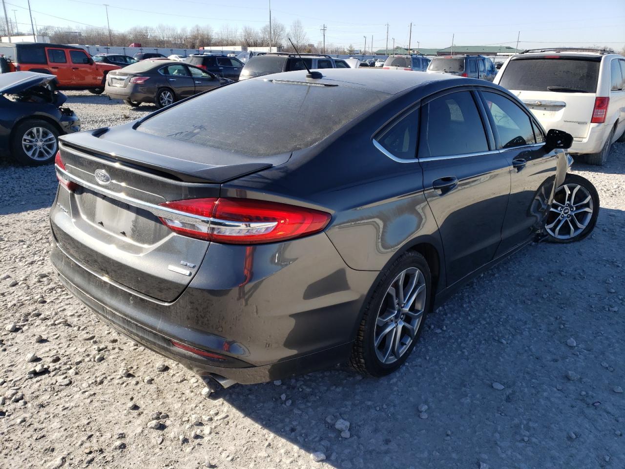 Photo 4 from auction – 2017 FORD FUSION SE with VIN 3FA6P0HD7HR407411