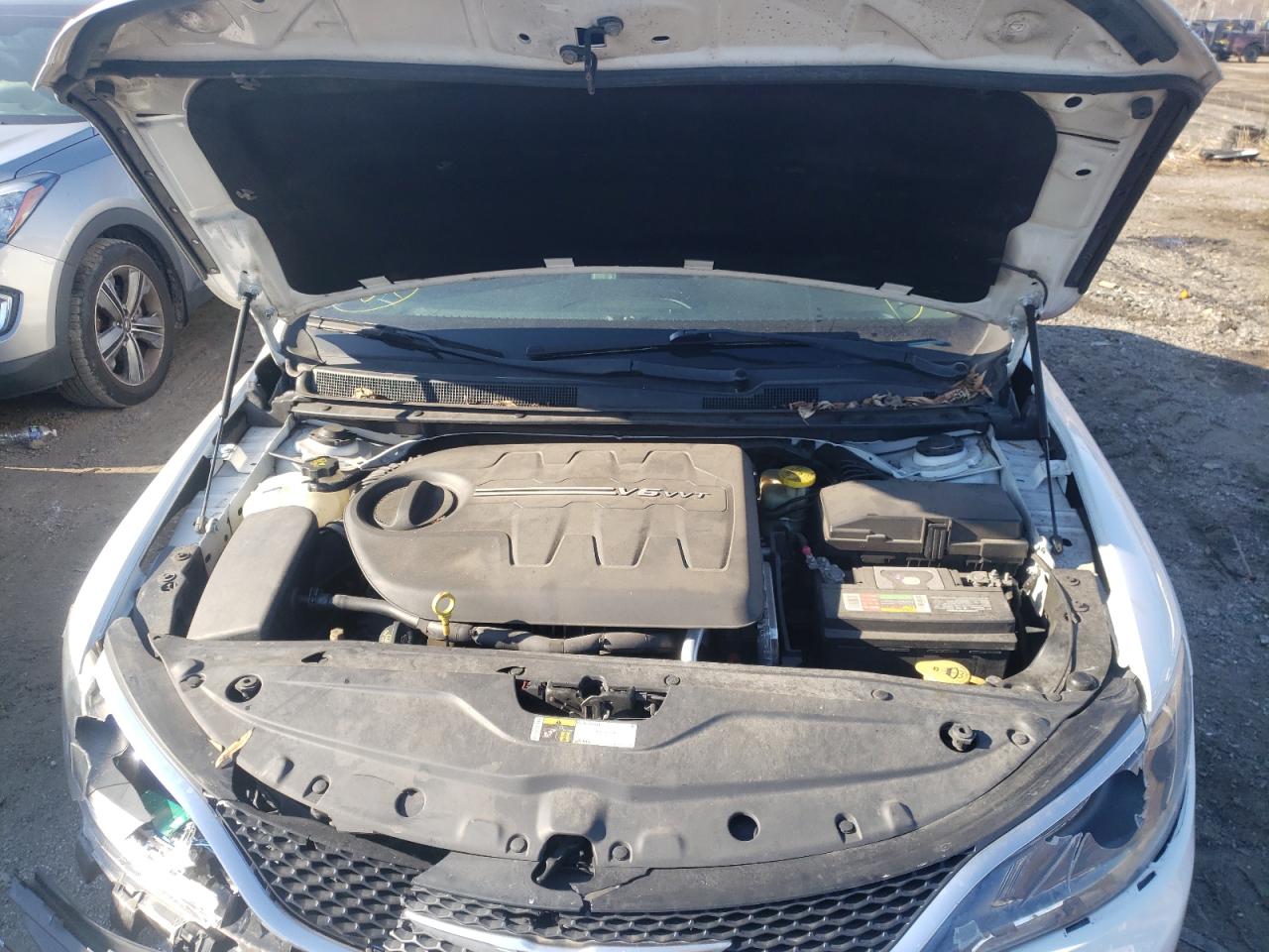 Photo 7 from auction – 2015 CHRYSLER 200 C with VIN 1C3CCCCG9FN519191