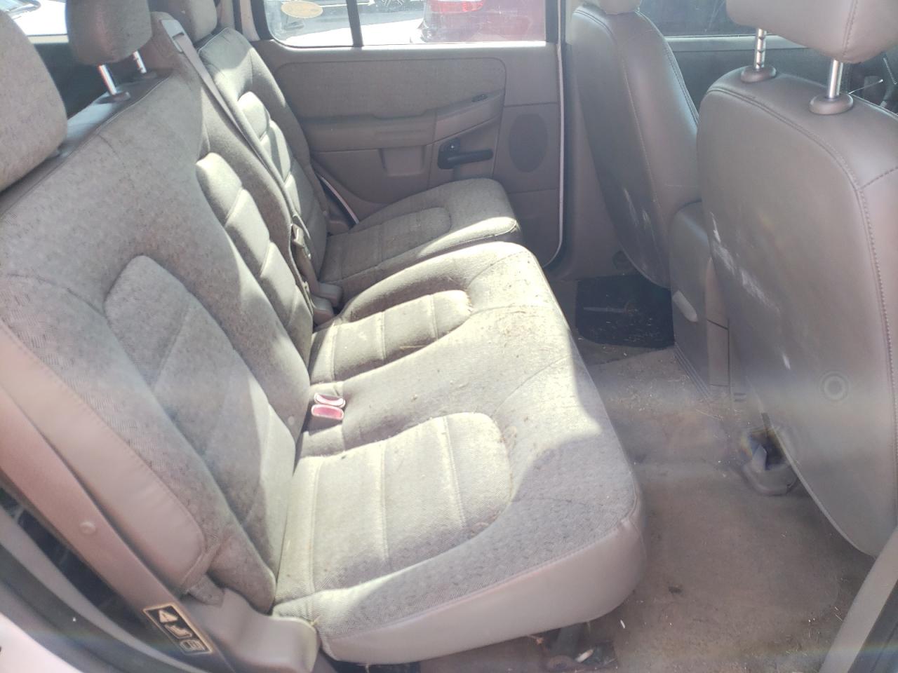 Photo 6 from auction – 2003 FORD EXPLORER X with VIN 1FMZU62K83UA22351