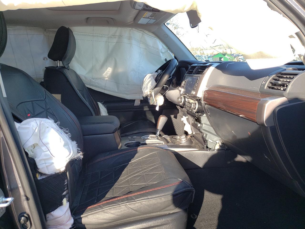 Photo 5 from auction – 2022 TOYOTA 4RUNNER LI with VIN JTEKU5JR2N5976262