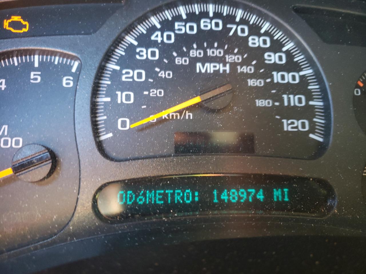 Photo 8 from auction – 2004 CHEVROLET SILVERADO with VIN 2GCEC19T241391226