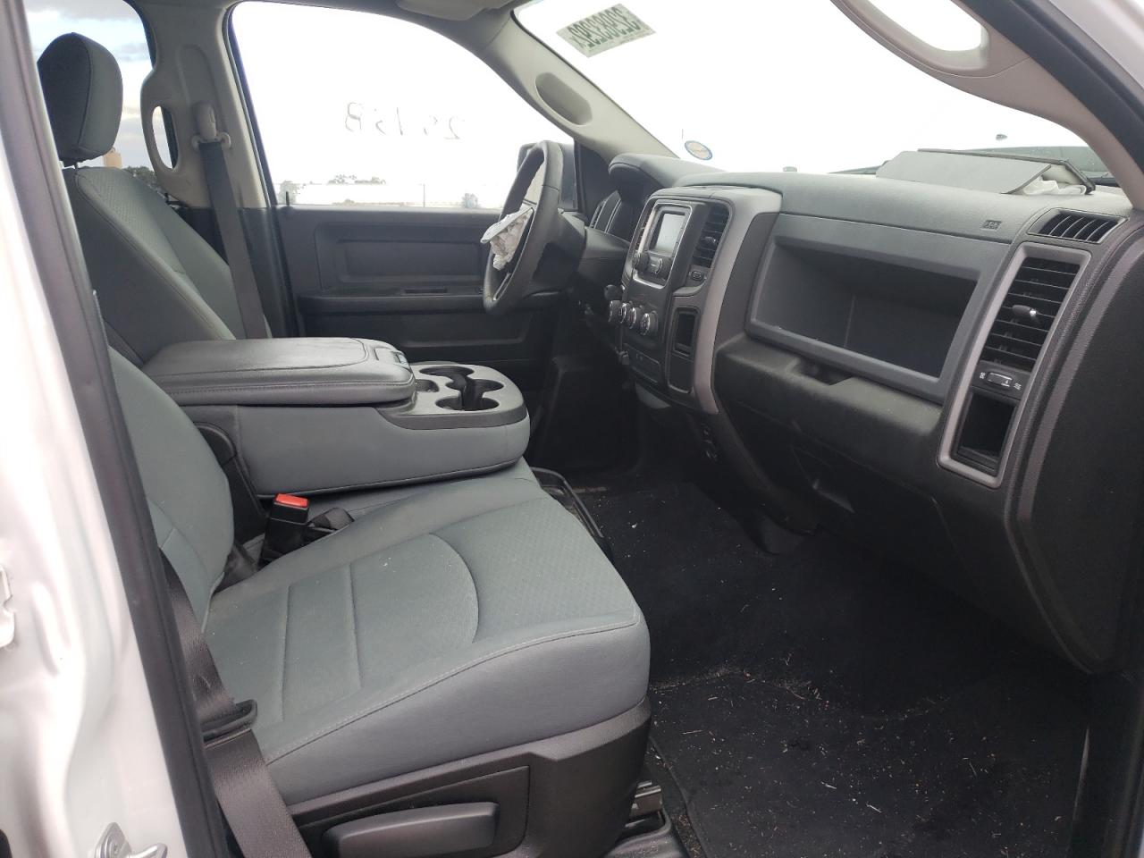 Photo 5 from auction – 2019 RAM 1500 CLASS with VIN 1C6RR6KT4KS546001