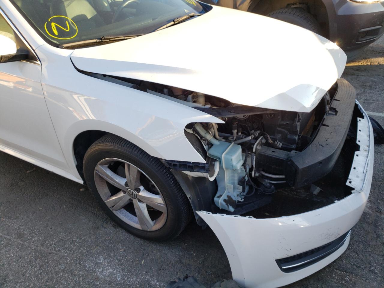 Photo 9 from auction – 2012 VOLKSWAGEN PASSAT SE with VIN 1VWBP7A36CC040203