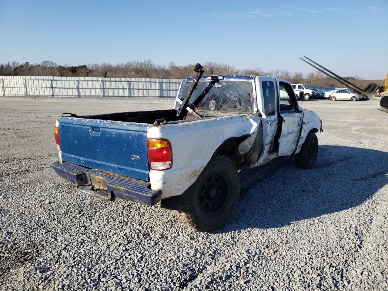 Photo 4 from auction – 1999 FORD RANGER XLT with VIN 1FTYR14V8XTB08072