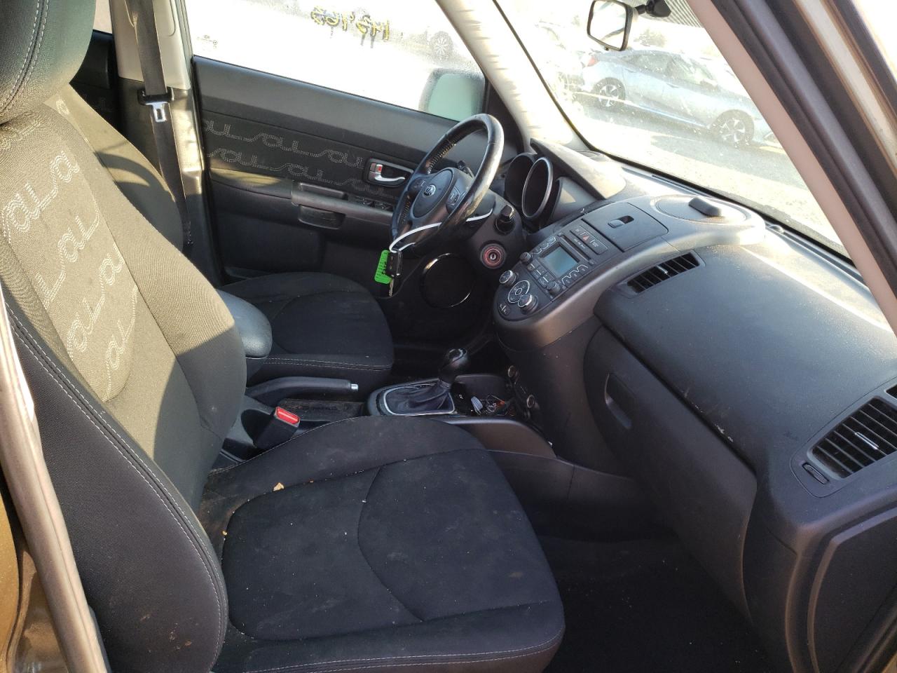 Photo 5 from auction – 2013 KIA SOUL + with VIN KNDJT2A64D7530933