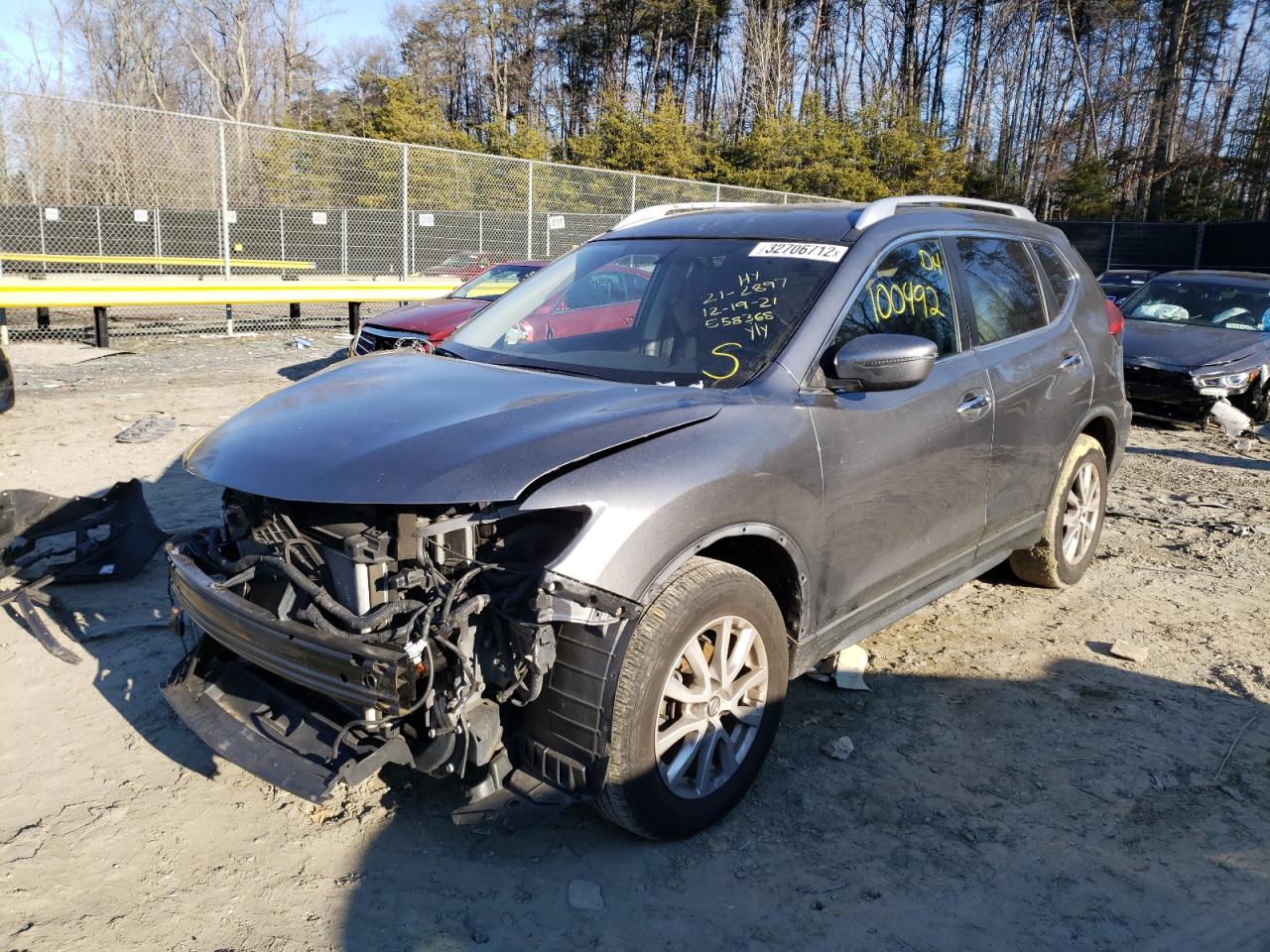 Photo 2 from auction – 2017 NISSAN ROGUE S with VIN KNMAT2MT8HP558368