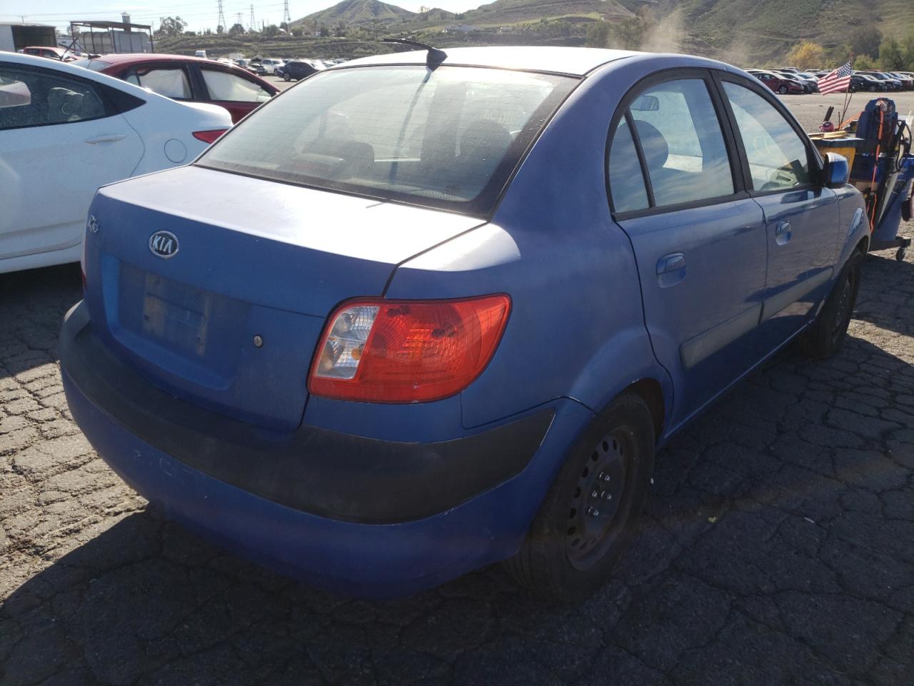 Photo 4 from auction – 2006 KIA RIO with VIN KNADE123766177177