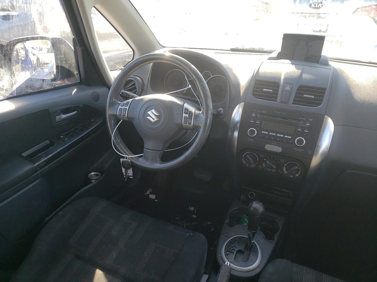 Photo 9 from auction – 2011 SUZUKI SX4 with VIN JS2YB5A3XB6305398