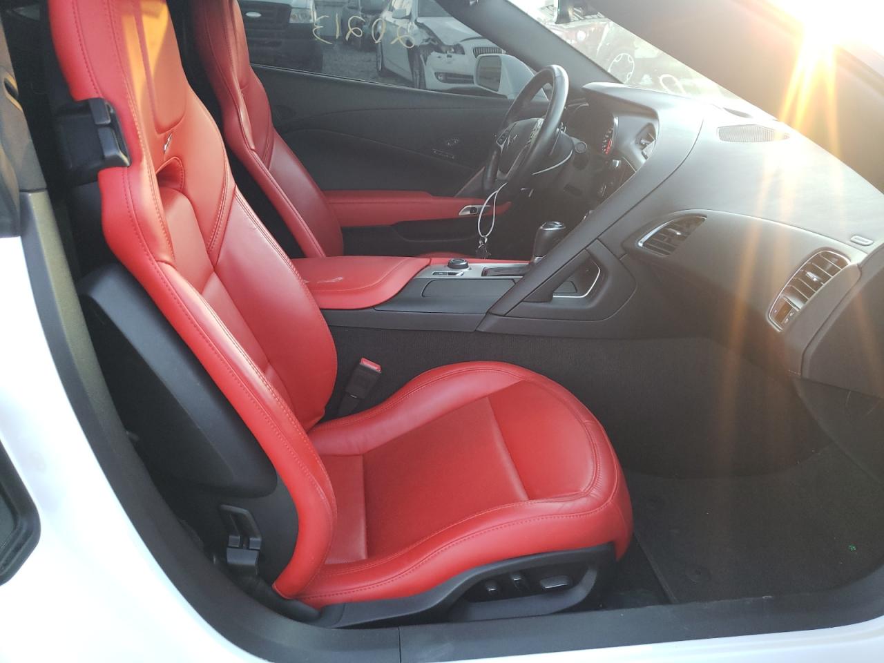 Photo 5 from auction – 2015 CHEVROLET CORVETTE S with VIN 1G1YK2D72F5110200