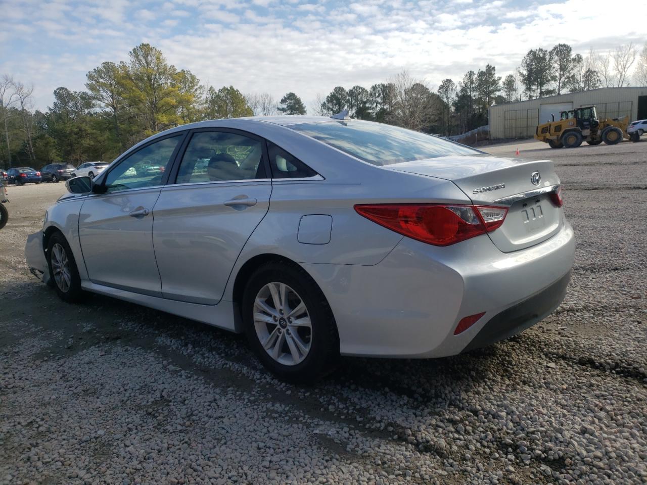 Photo 3 from auction – 2014 HYUNDAI SONATA GLS with VIN 5NPEB4AC5EH848255