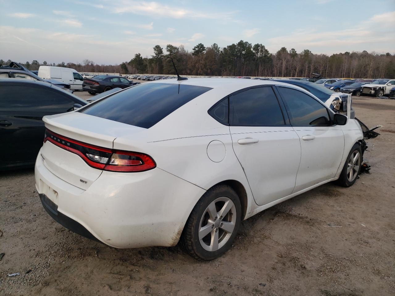 Photo 4 from auction – 2015 DODGE DART SXT with VIN 1C3CDFBB3FD306439