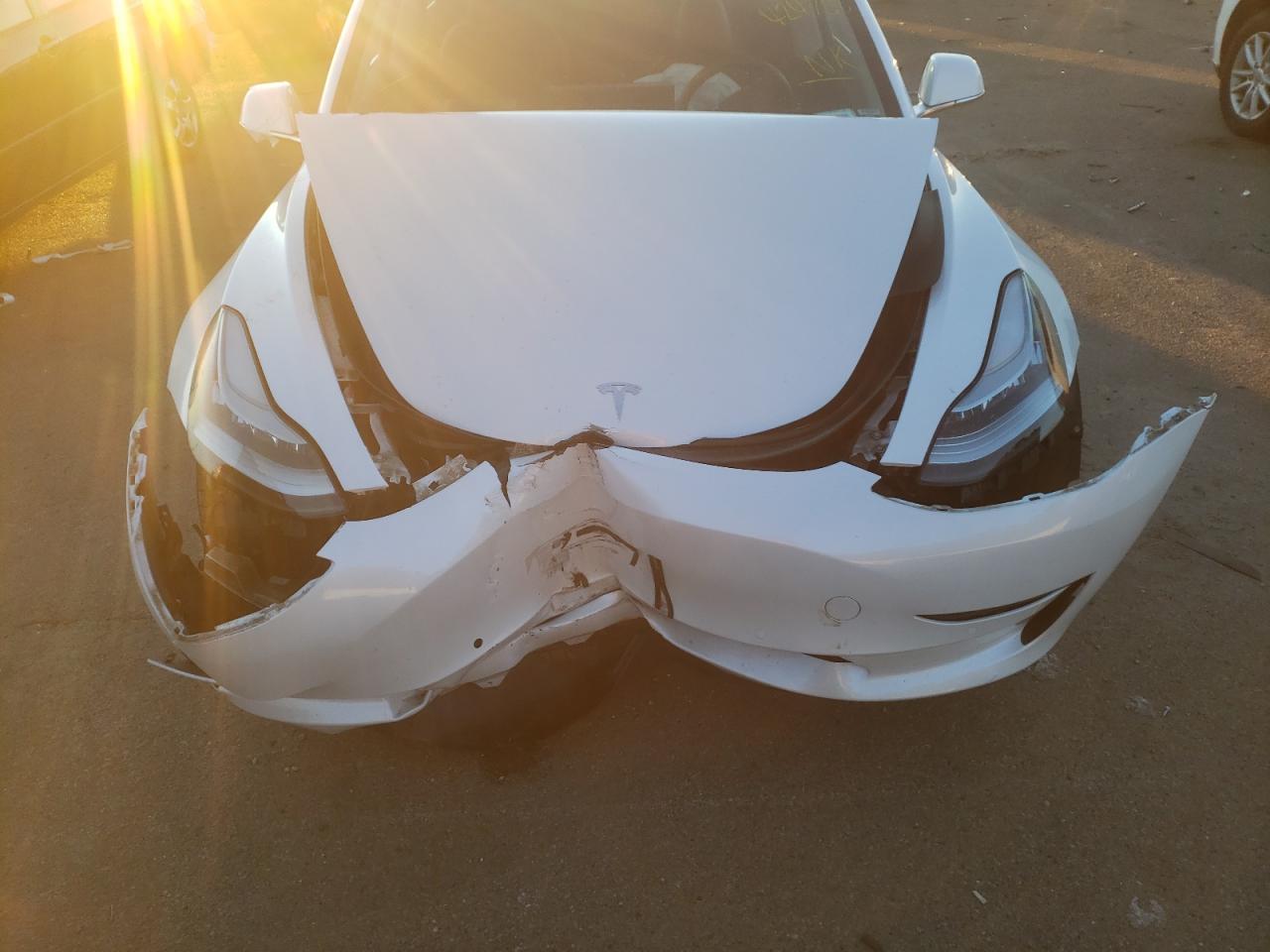 Photo 7 from auction – 2019 TESLA MODEL 3 with VIN 5YJ3E1EA4KF424758