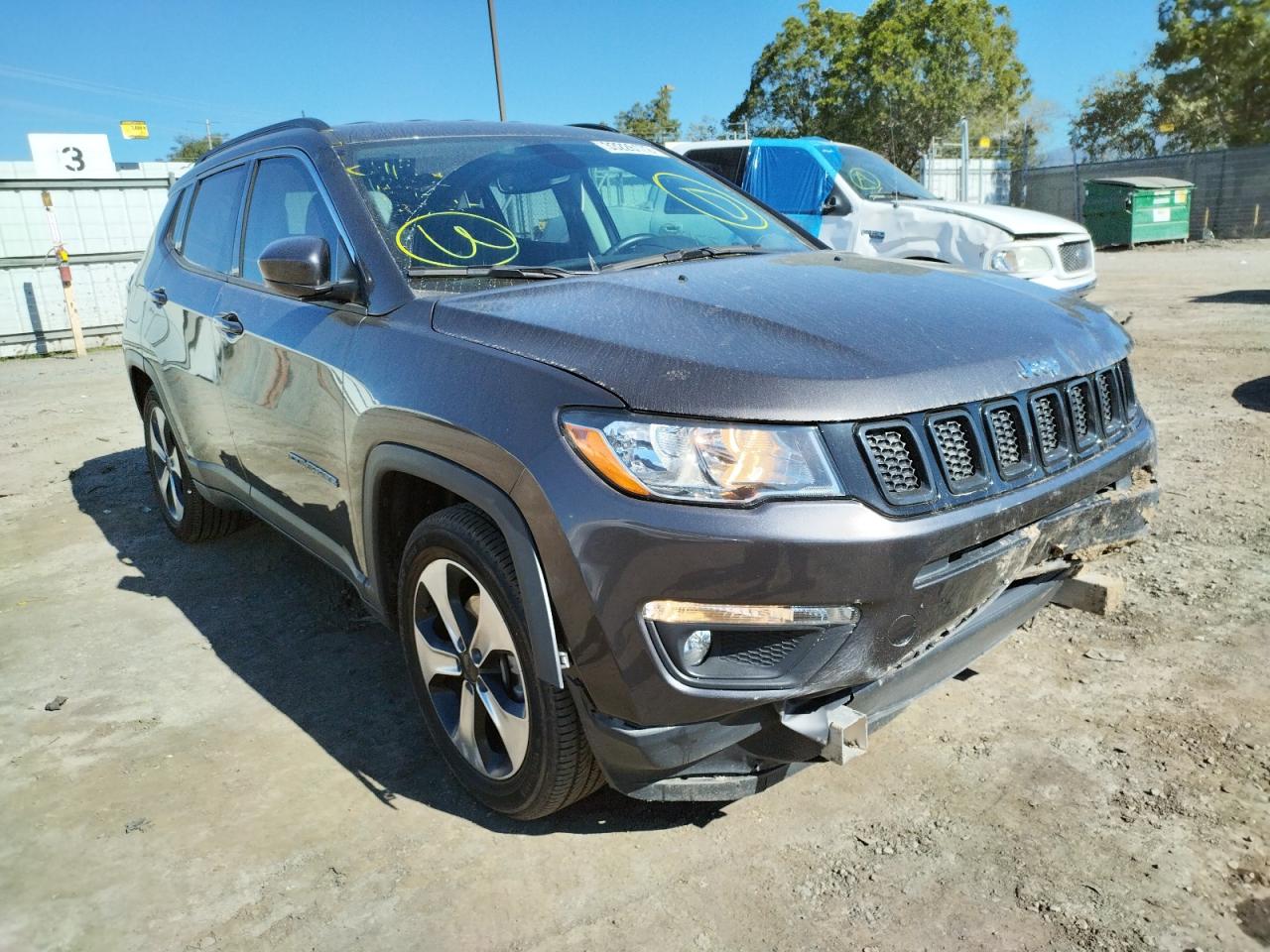 JEEP COMPASS LA 2020 with VIN 3C4NJCBB7LT121408 - Photo from auction