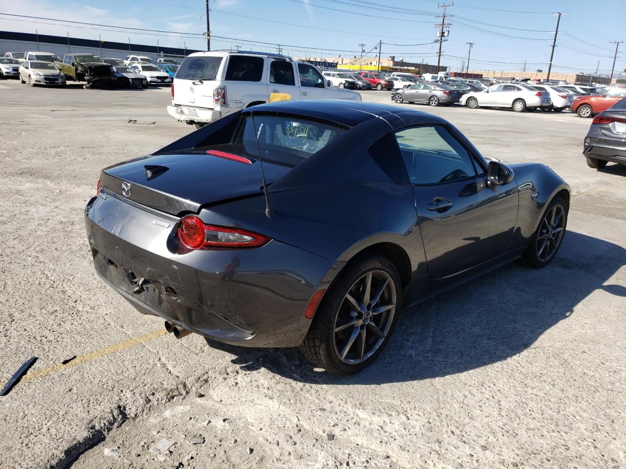 Photo 4 from auction – 2017 MAZDA MX-5 MIATA with VIN JM1NDAM77H0101491